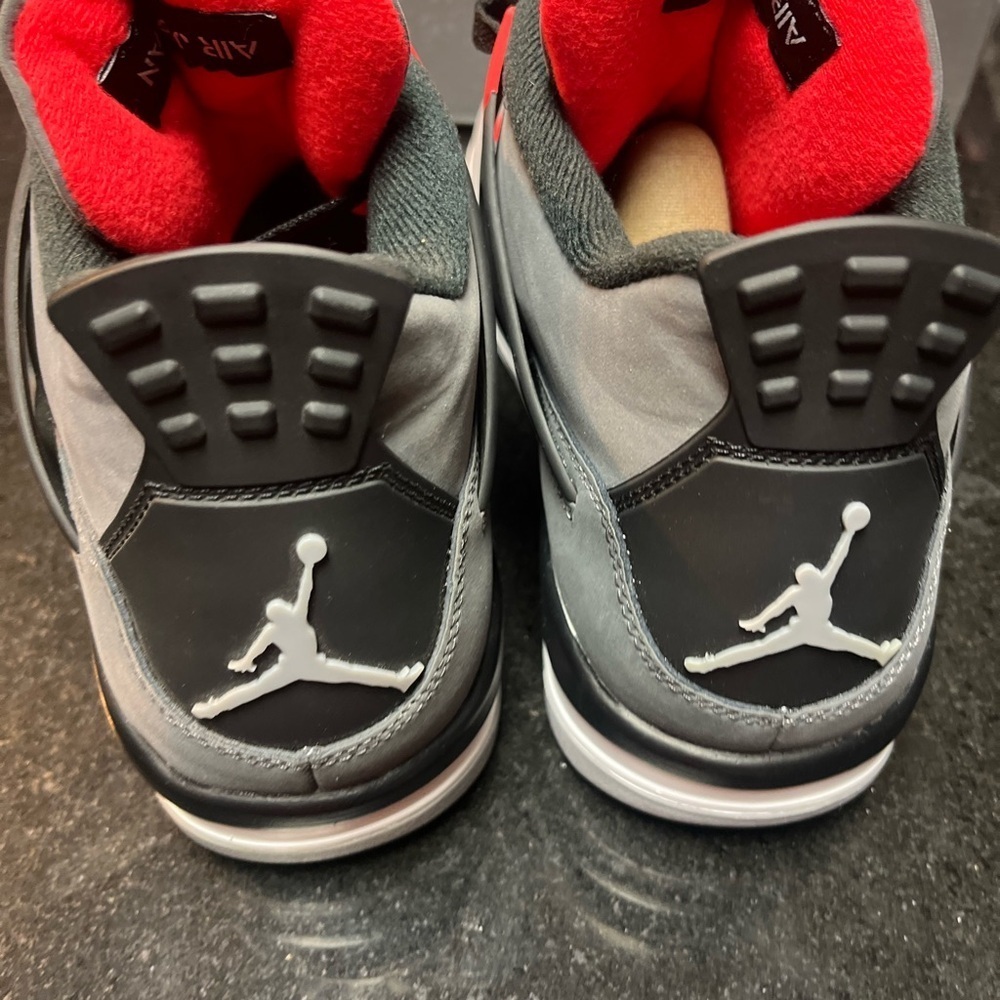 Sz 10 2022
Air Jordan 4 Retro 'Infrared' DH6927 061 - Picture 9 of 11